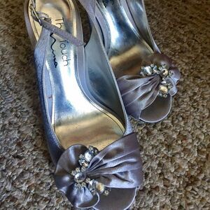 Beautiful shoes by The touch of Nina 6m